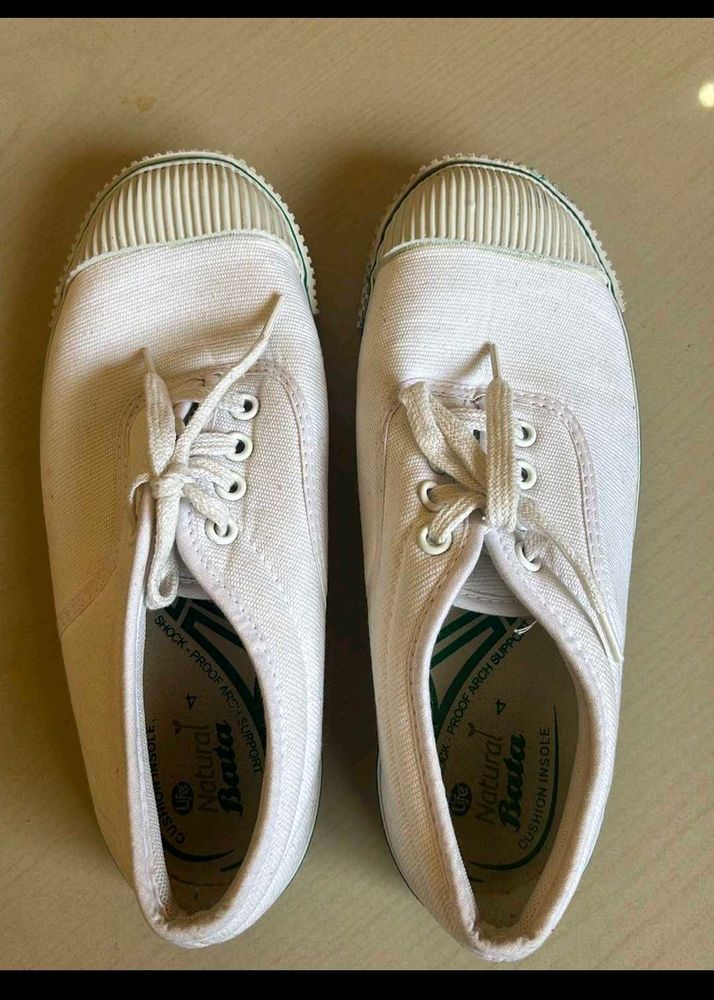 White Canvas Casual Shoes