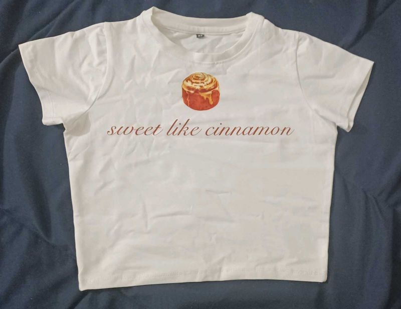White fitted graphic tee | XS