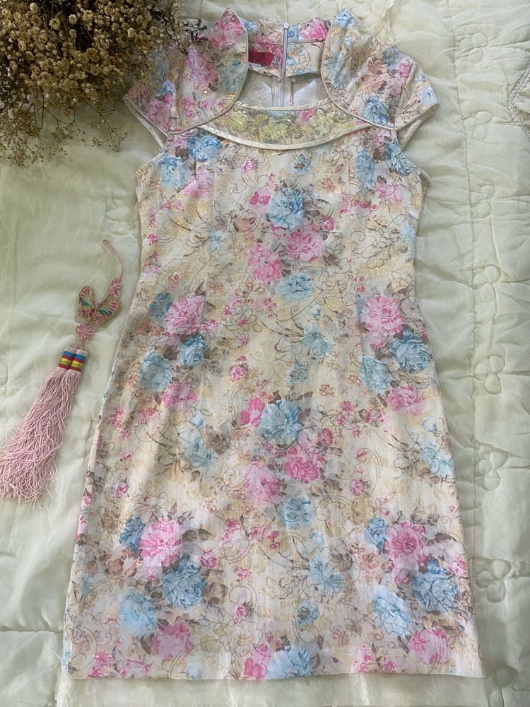 Modern cheongsam/qipao
