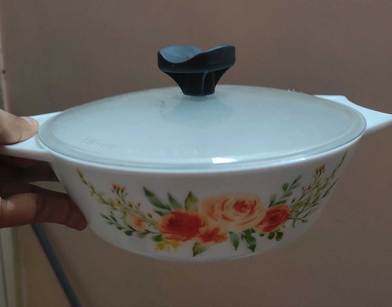 Set of 2 Borosil White Serving Bowls with Lids