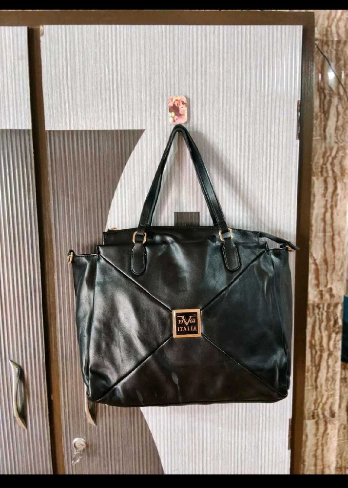 Stylish Black Leather Handbag