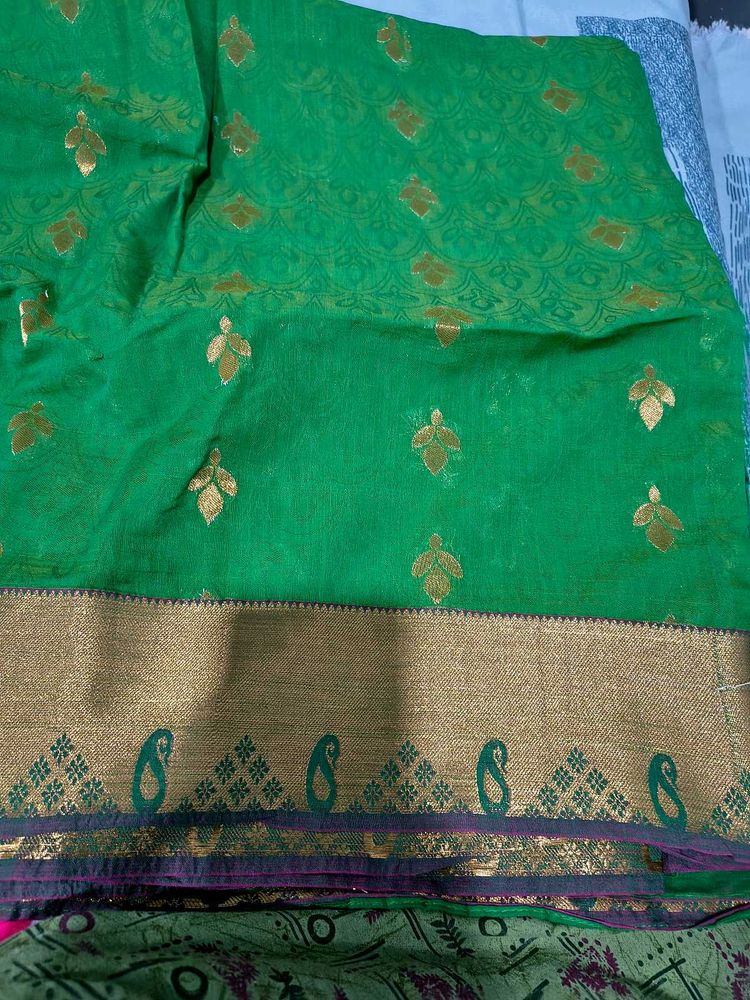 Vibrant Green Saree with Gold Motifs