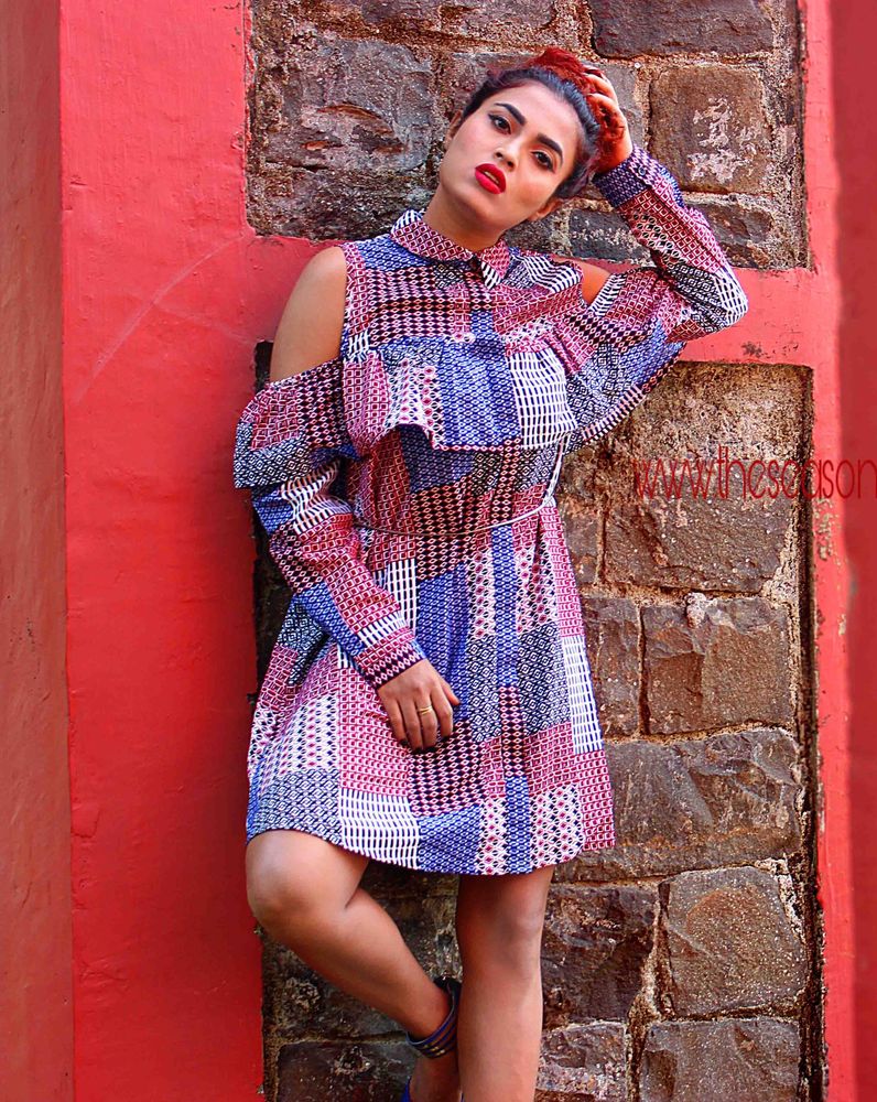 Ruffle dress with cold shoulder