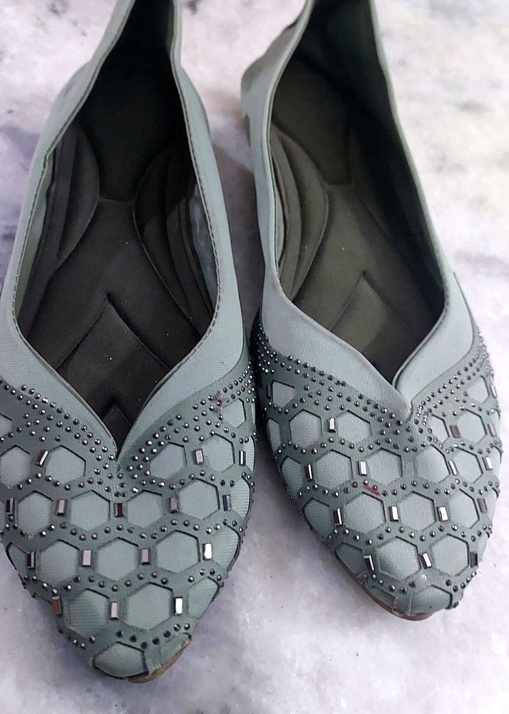 Stylish Embellished Ballet Flats