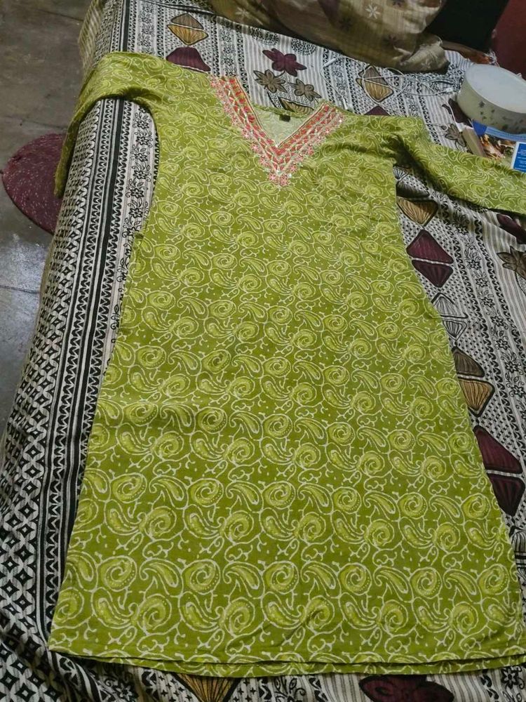 Vibrant Green Paisley Print Kurta