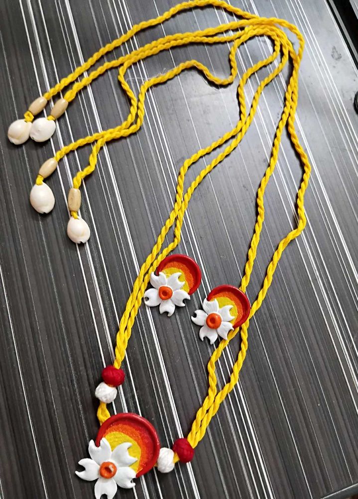 HANDMADE Clay Flower Necklace Earrings Set
