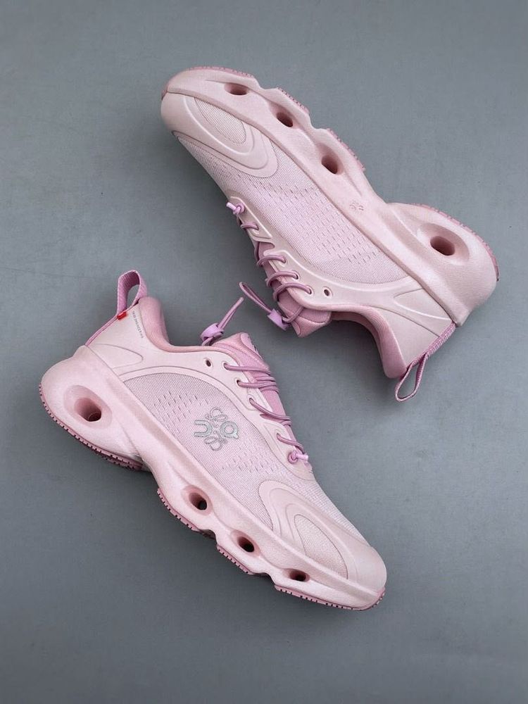 Loewe x On Cloud Solo pink