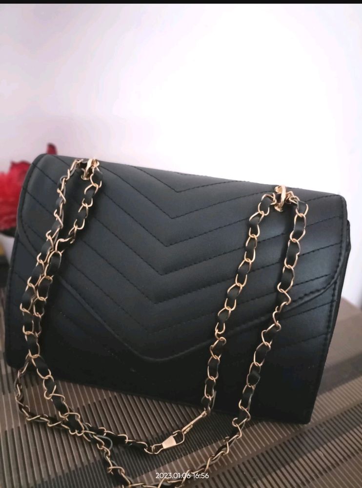 BRAND NEW** PREMIUM QUALITY SLING BAG FOR WOMEN