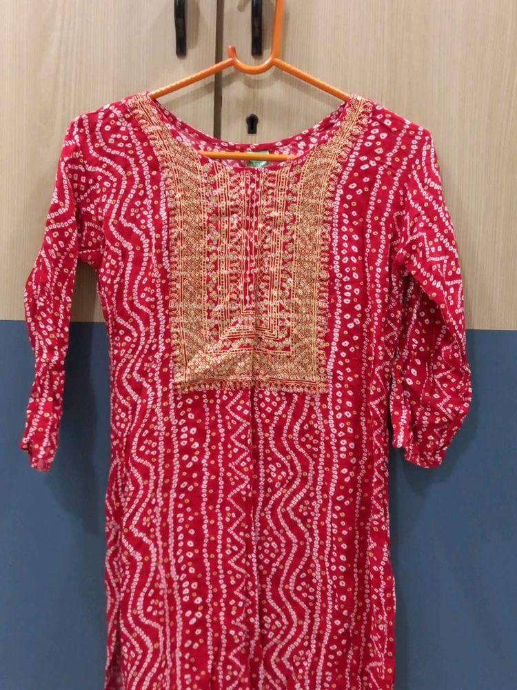 Red Bandhani Kurta with Gold Embroidery