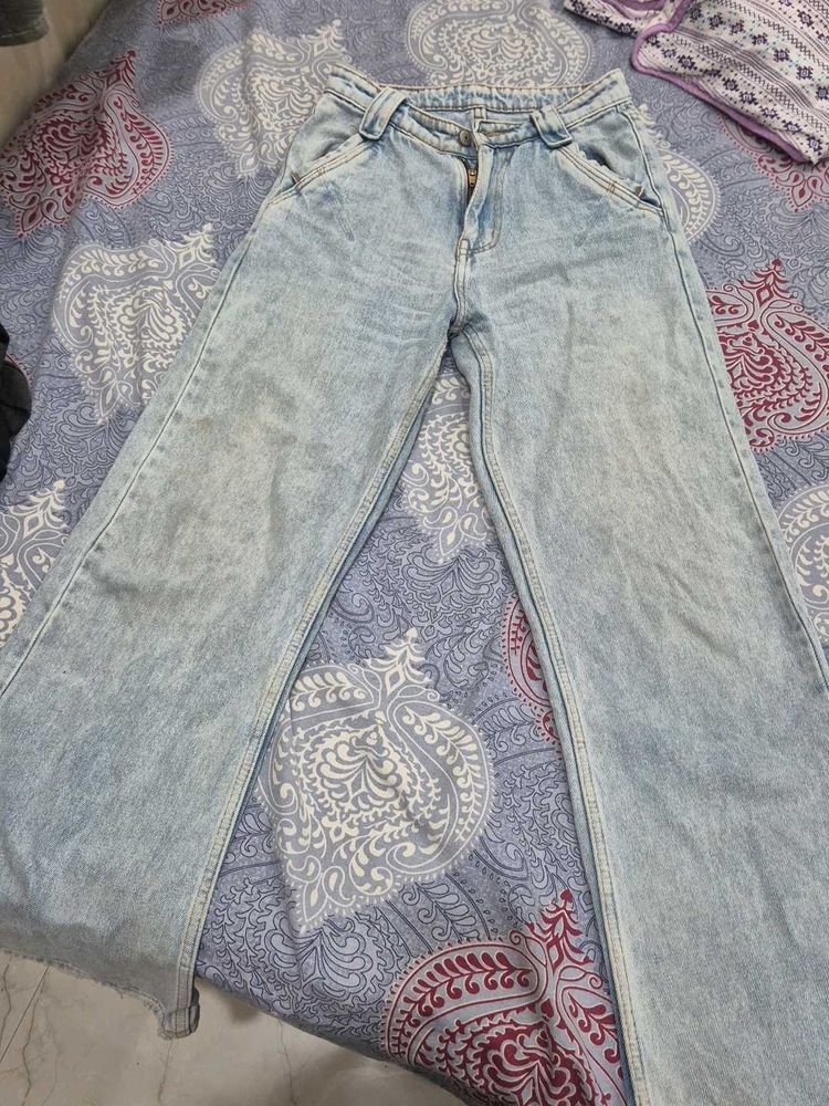 Light Wash Wide Leg Jeans