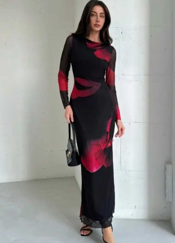 Chic Black &amp; Red Floral Maxi Dress