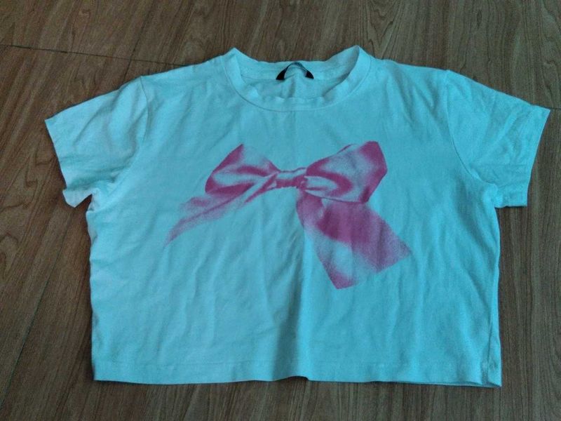 Cute Bow Graphic T-Shirt