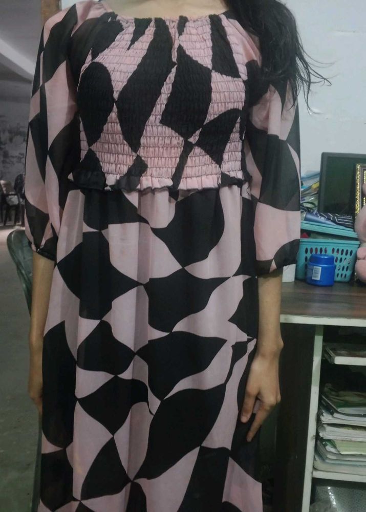 Chic Geometric Print Maxi Dress