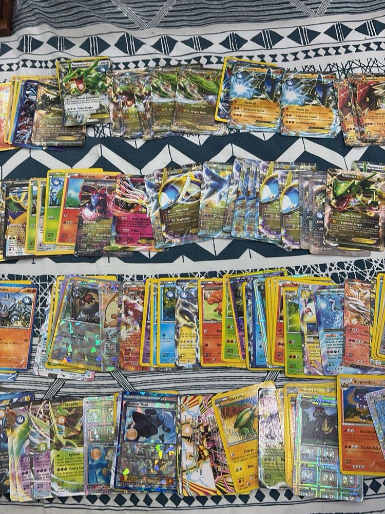 10 Pokemon Card Trading Lot