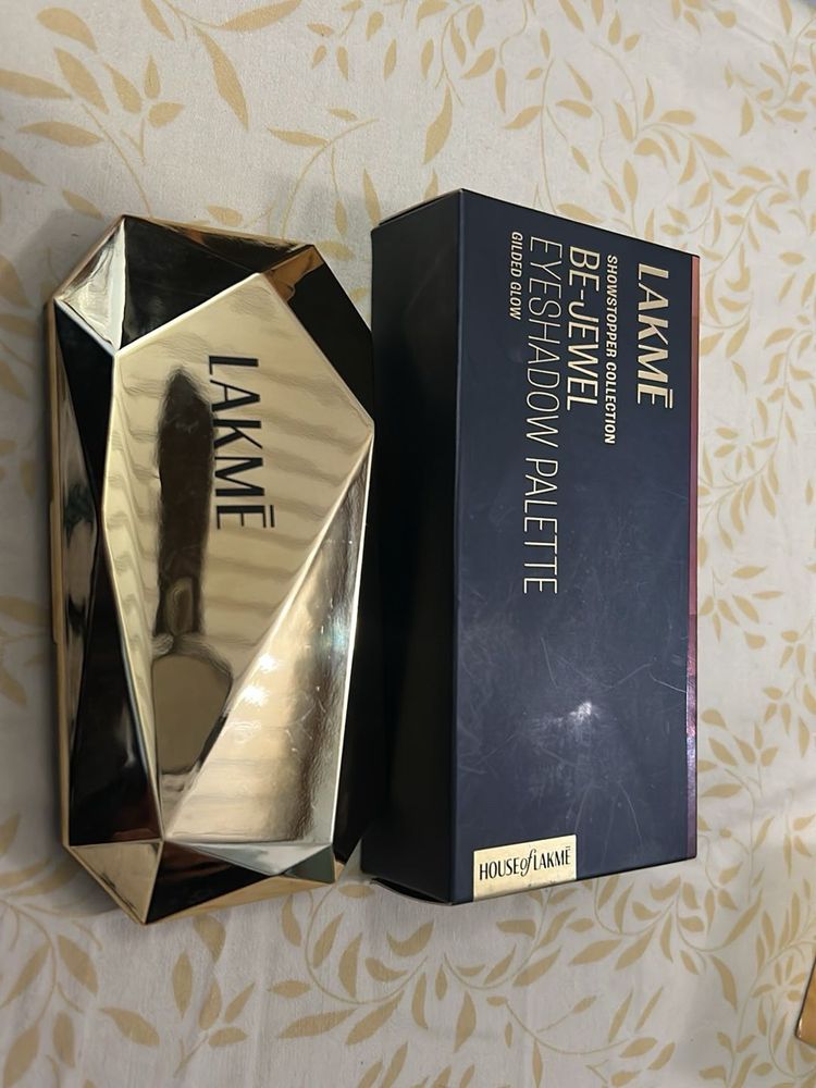 Lakme Be-Jewel Eyeshadow Palette