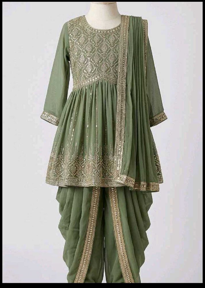 Green Aliya cut Kurta with tulip dupatta set