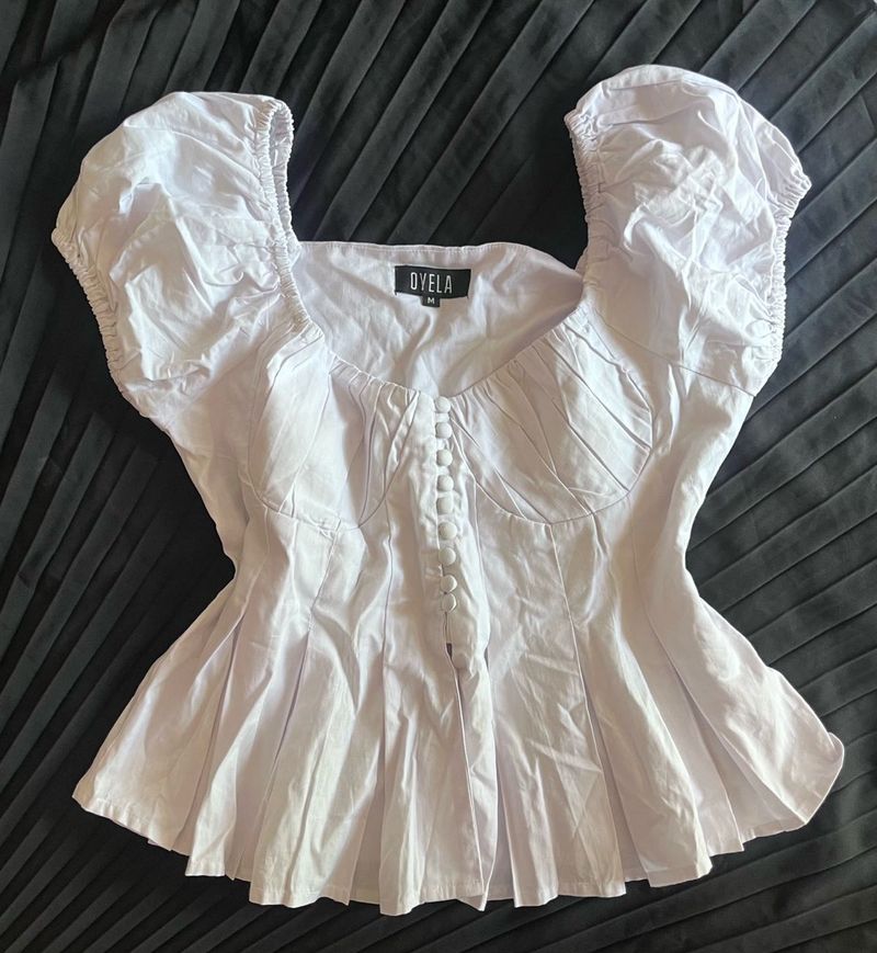 Stylish White Puff Sleeve Top