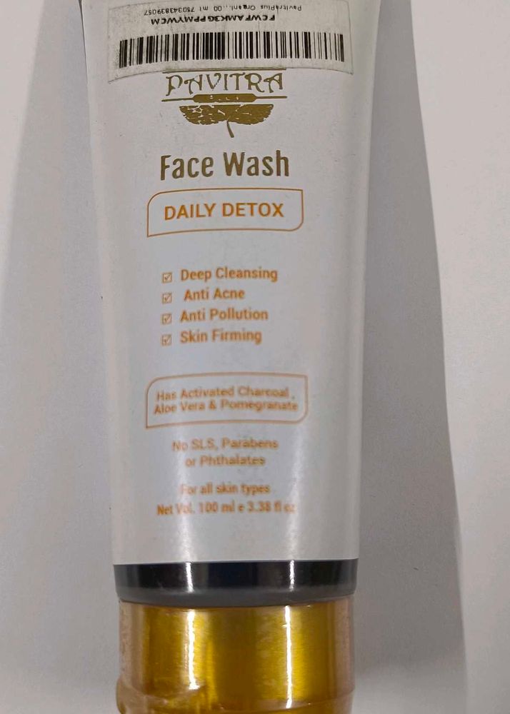 Pavitra Plus Organic Activated Charcoal Face Wash