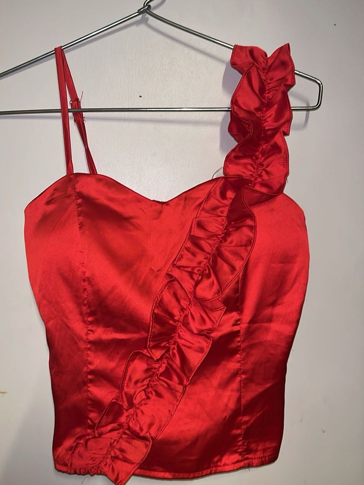 PADDED SATIN TOP