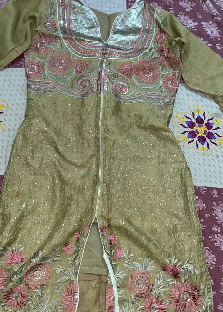 Embroidered Kurta Set