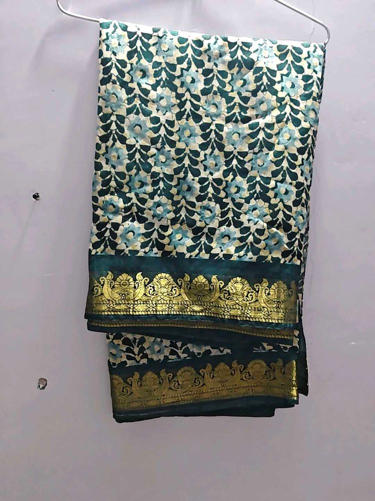 Beautiful Floral Print Sareewith collar neck blous