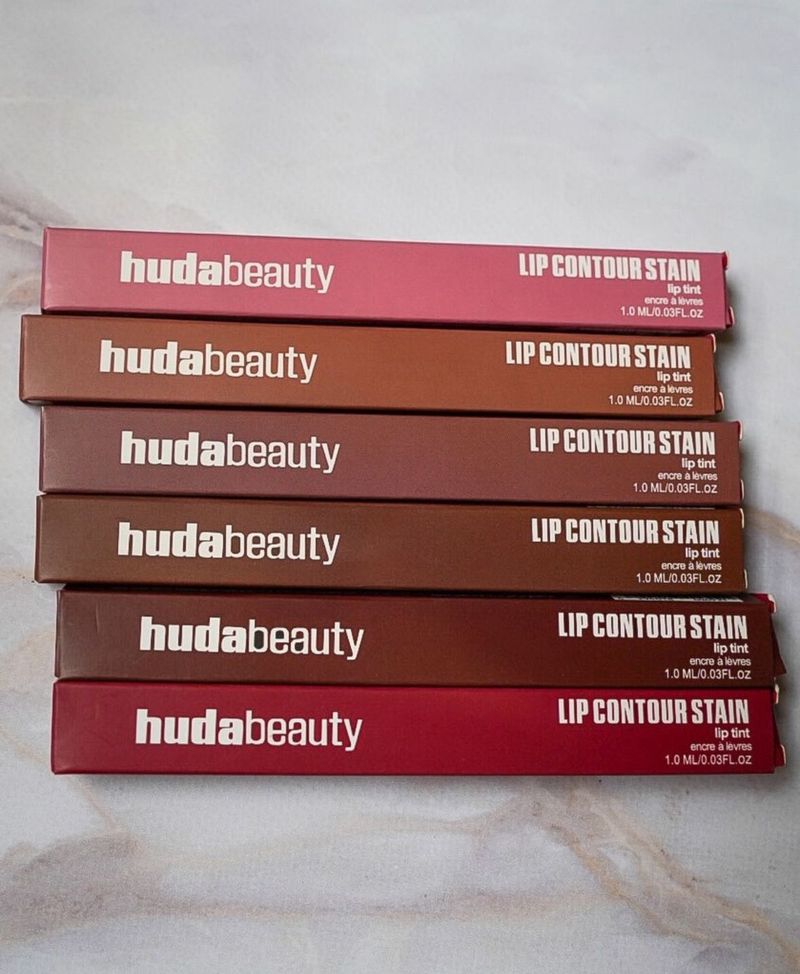 Huda Beauty Lip Contour Stain