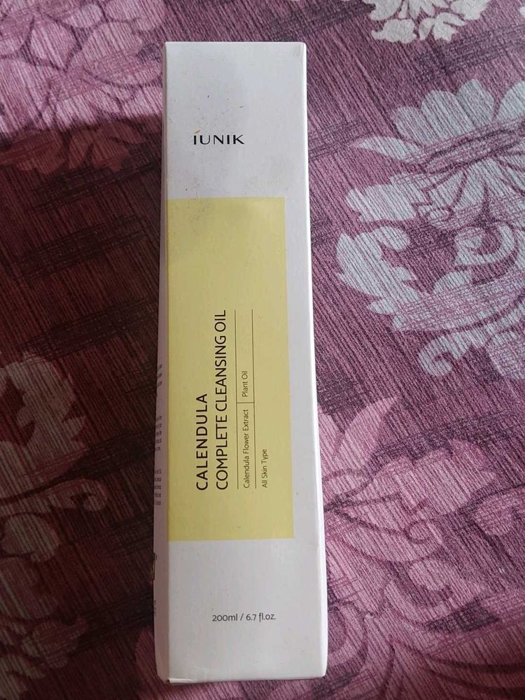 Iunik Calendula Cleansing Oil