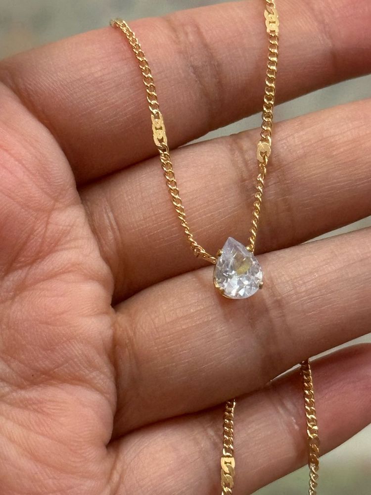 Dainty Teardrop Crystal Necklace gold plated