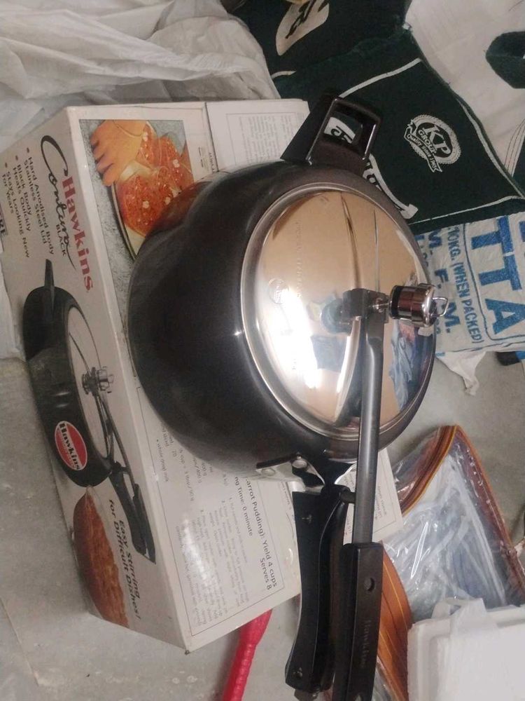 Hawkins Contura Pressure Cooker
