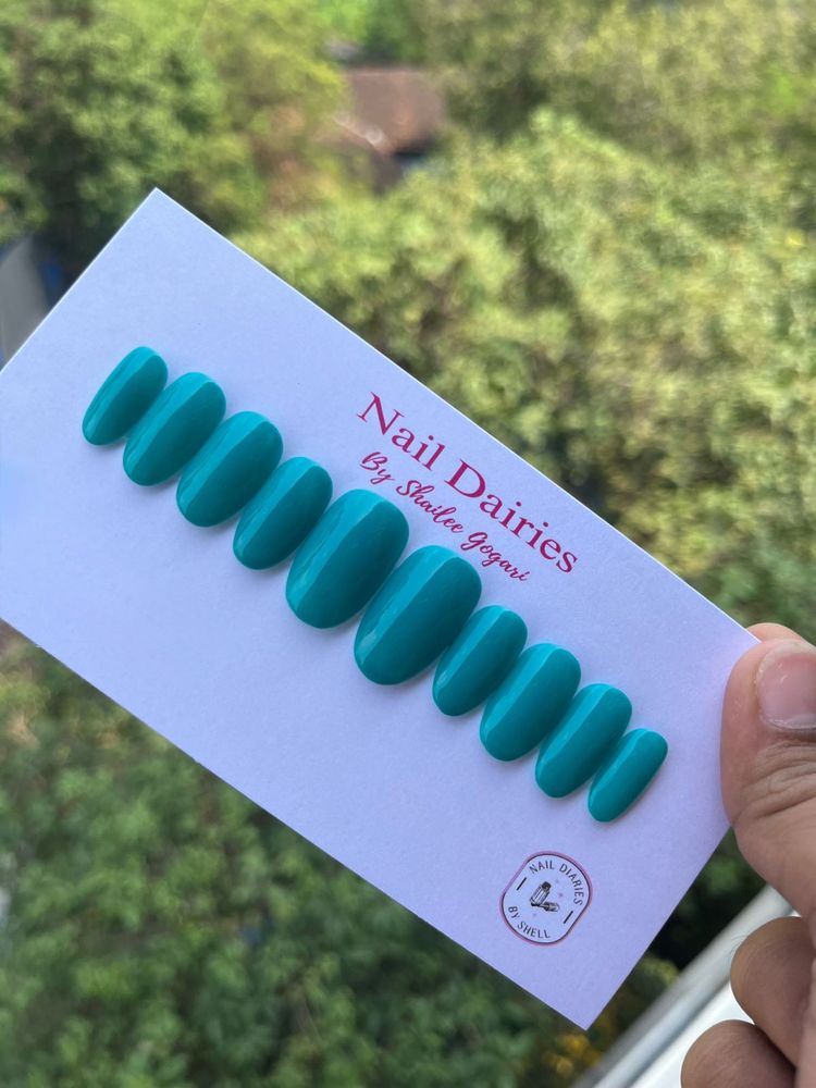 Teal Press-On Nails