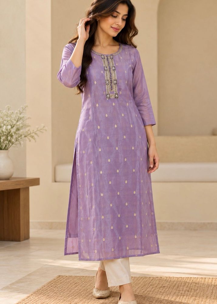 Elegant Lavender Kurta with Embellishments