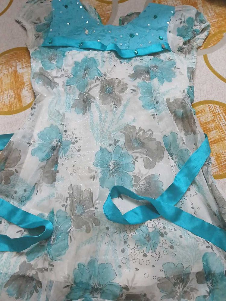 Beautiful Floral Print Ethnic Gown