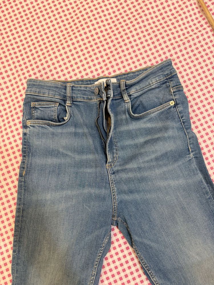 Light Wash Denim Jeans ZARA
