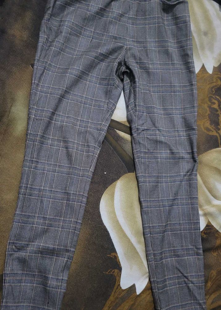 Chic Plaid Pants