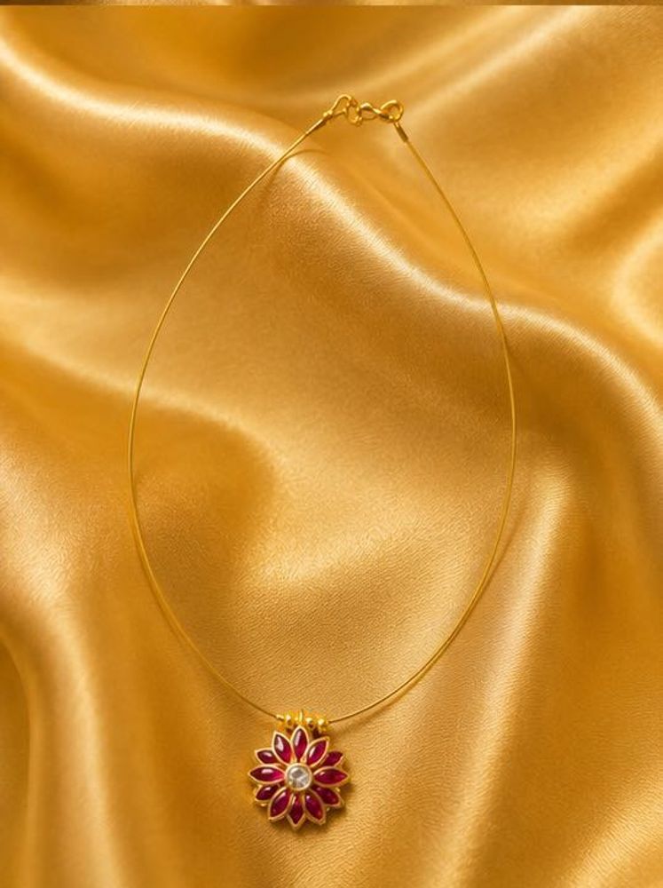 Elegant Gold Necklace with Pink Pendant