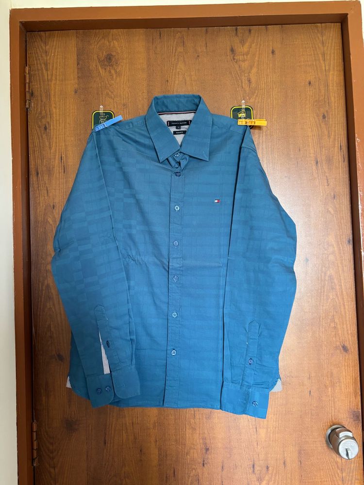 Tommy Hilfiger Men's Blue Shirt