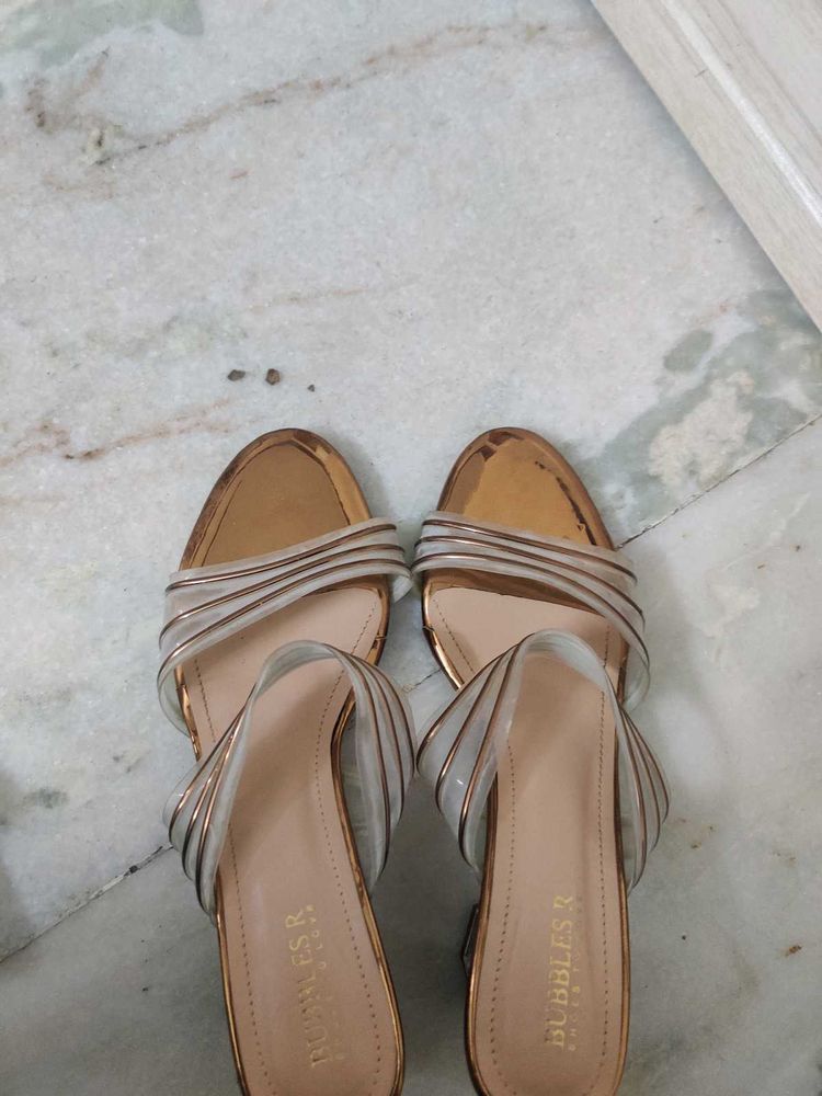 4 Pair of Footwear in good condition || 38 and 37