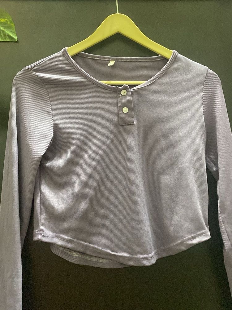 PRICE DROP‼️‼️Purple Ribbed Henley Crop Top