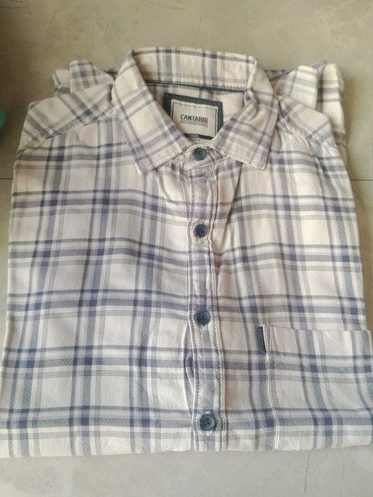 Men's Plaid Button-Up Shirt