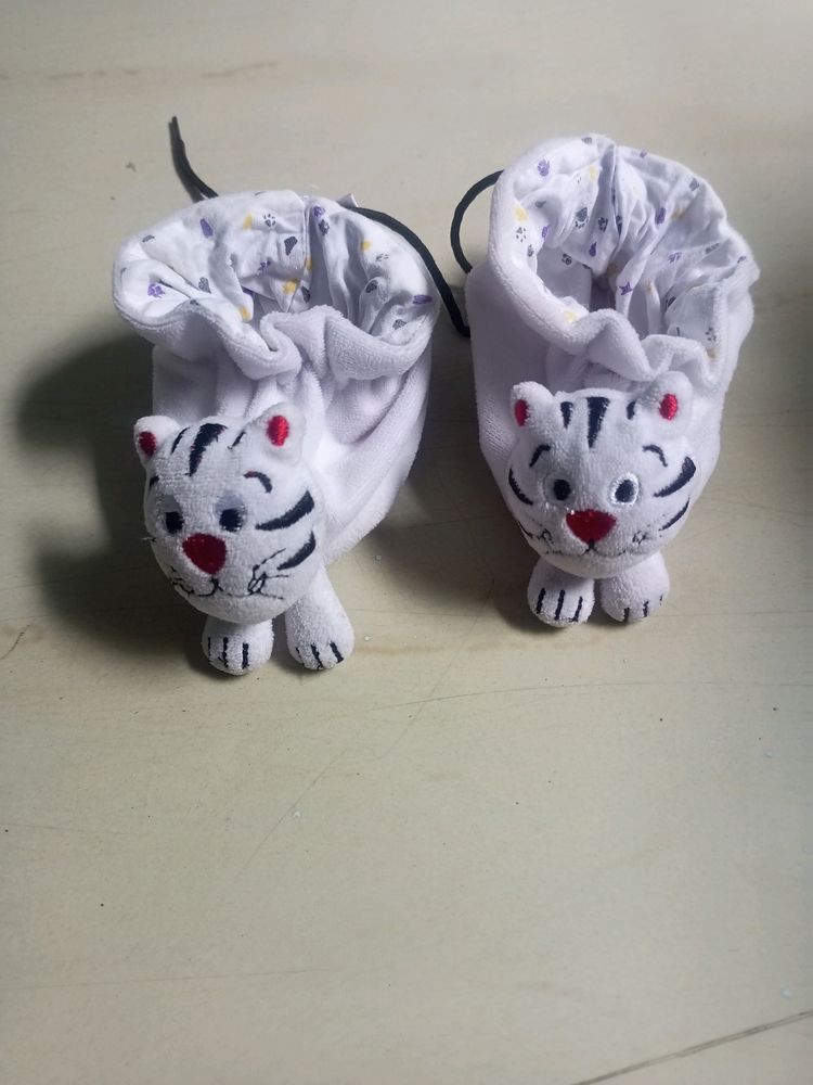 Mickey Baby Shoes 6-9 Months