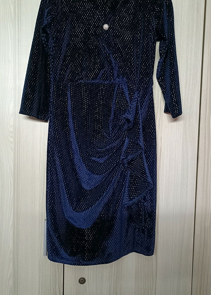 Dark Blue Bodycon Velvet Dress With With Glitter