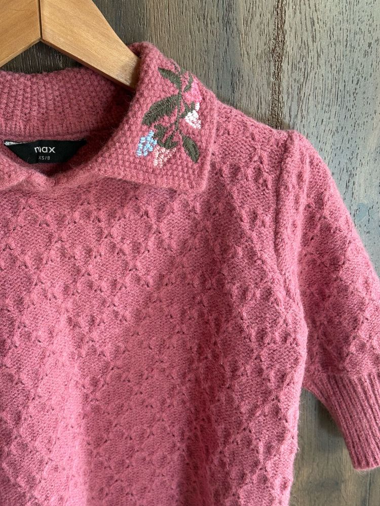 Charming Embroidered Pink Knit Sweater