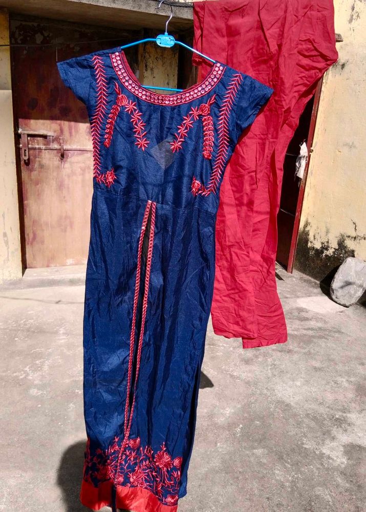 Blue Embroidered Kurta/Kurti