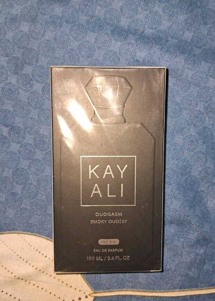 Kayali Smoky Oud 100 ml Mastercopy