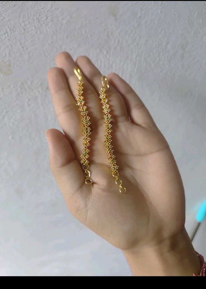 Elegant Gold-Plated earing chain