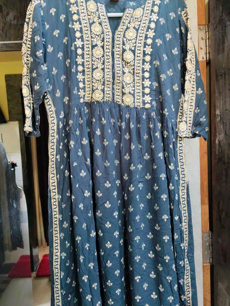 Beautiful Teal Embroidered Kurta