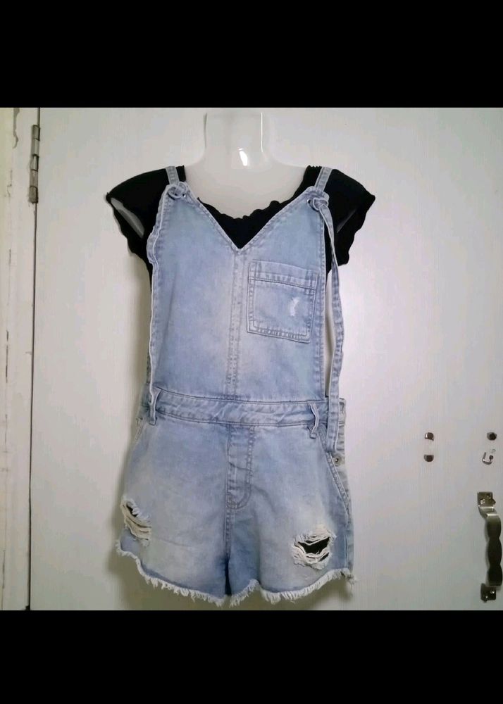 DUNGAREE