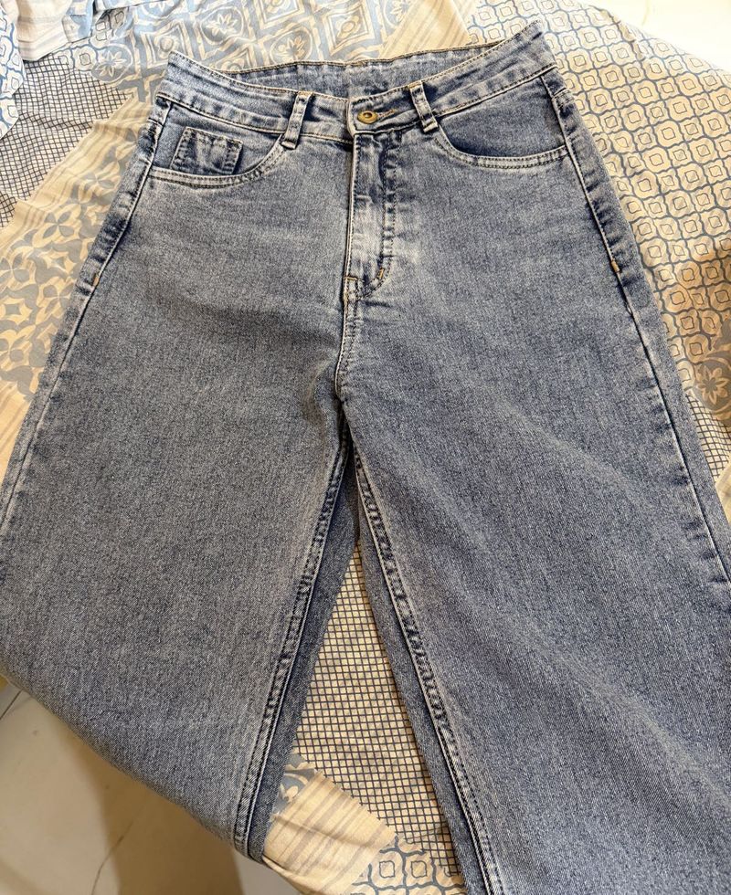 Washed straight leg Denim Jeans