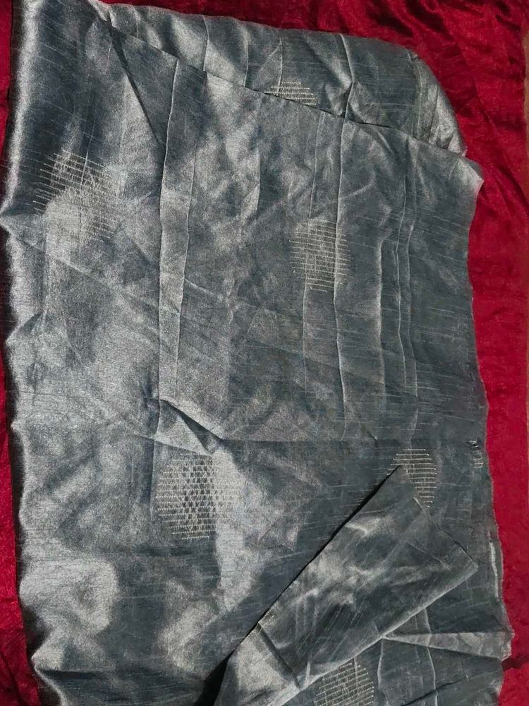Elegant Grey Saree with Subtle Design