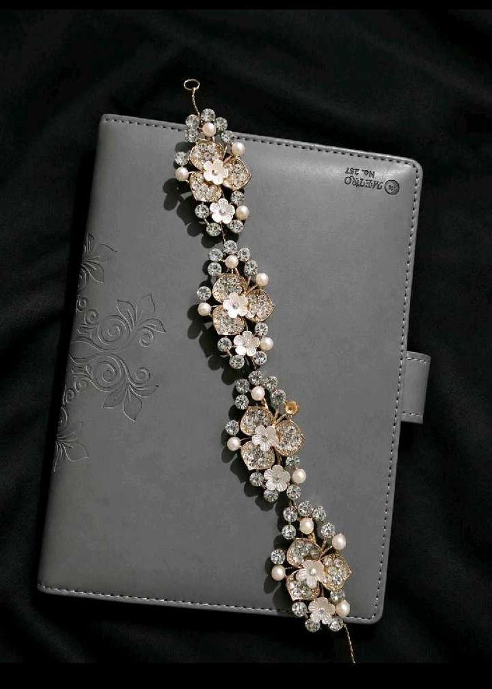 Exquisite Floral Bridal Tiara